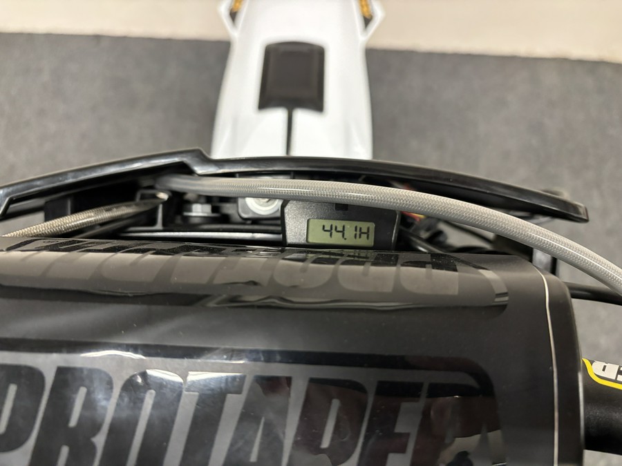 2025 Husqvarna FC 250 Factory Edition
