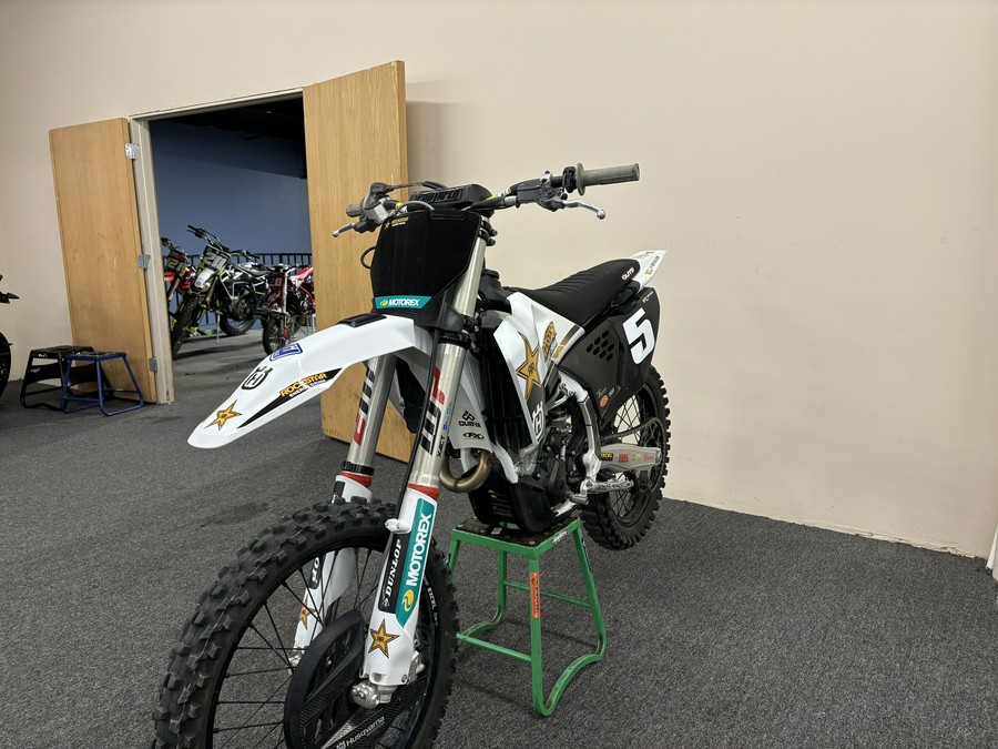 2025 Husqvarna FC 250 Factory Edition