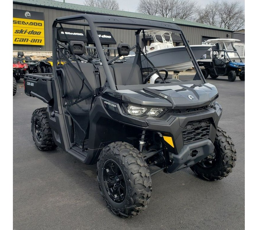 2023 Can-Am® Defender DPS HD9 Timeless Black