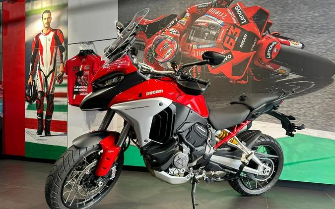 2022 Ducati Multistrada V4S Ducati Red / Spoked Wheels