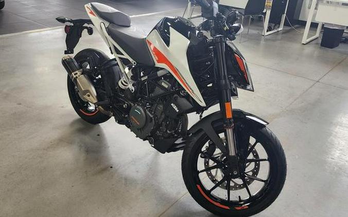 2022 KTM 390 Duke