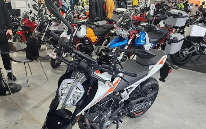 2022 KTM 390 Duke