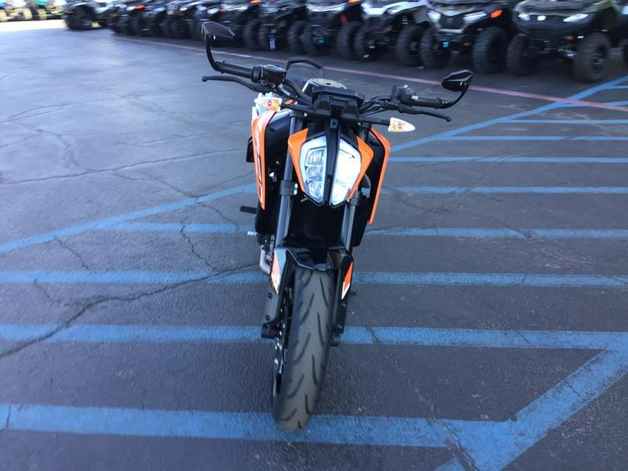 2024 KTM 790 Duke