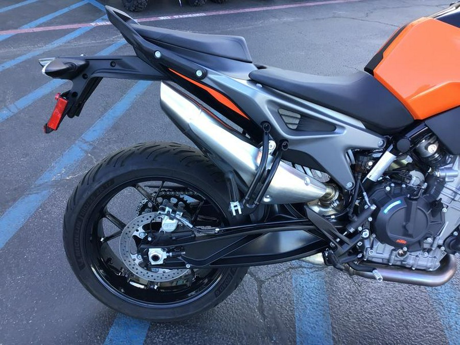 2024 KTM 790 Duke