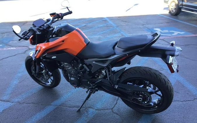 2024 KTM 790 Duke