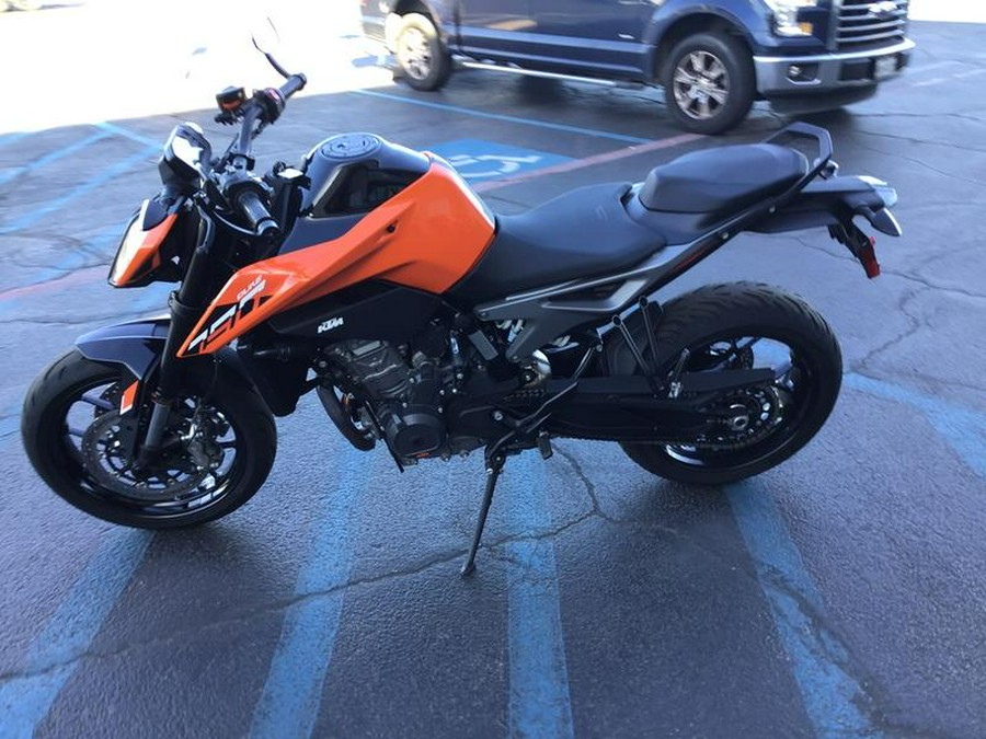 2024 KTM 790 Duke