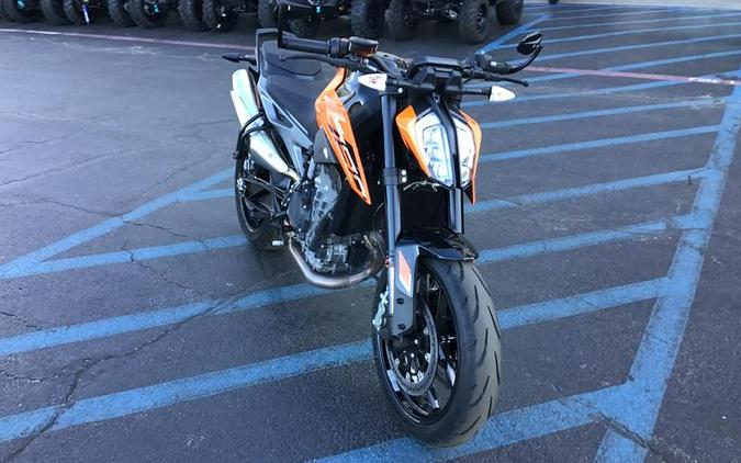 2024 KTM 790 Duke