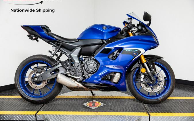 2025 YAMAHA YZF-R7