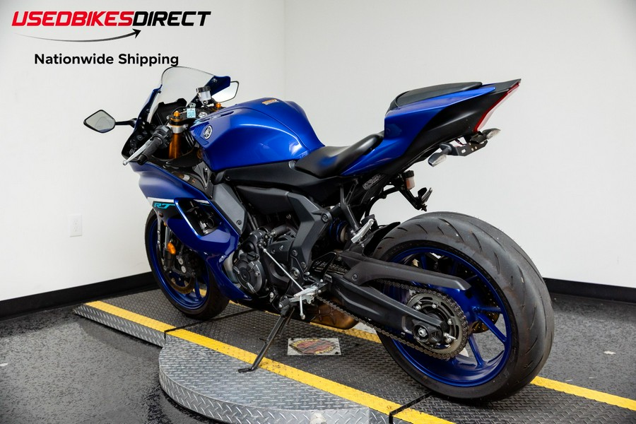 2025 YAMAHA YZF-R7