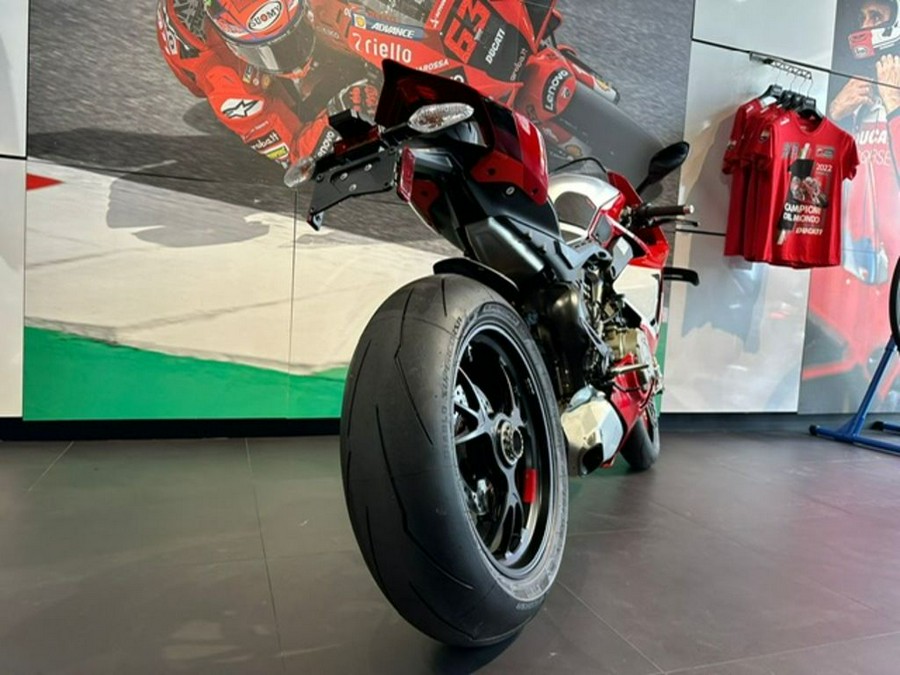 2024 Ducati Panigale V4 R Livery