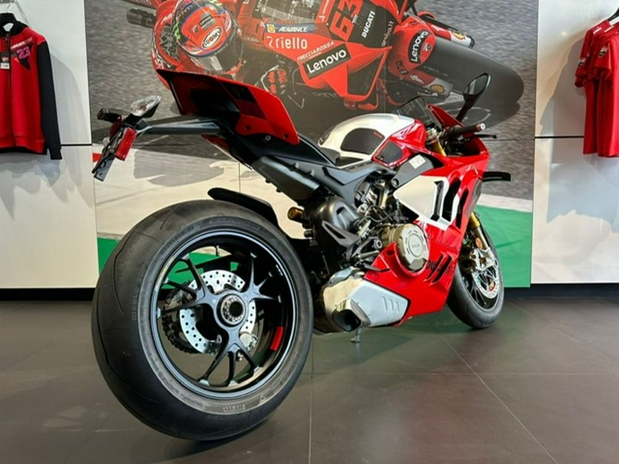 2024 Ducati Panigale V4 R Livery