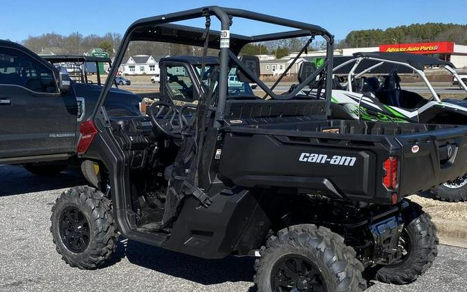 2024 Can-Am® Defender DPS HD10 Fiery Red