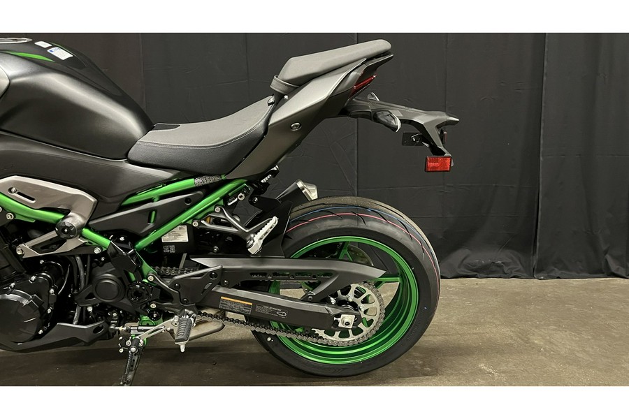 2026 Kawasaki Z900 SE ABS