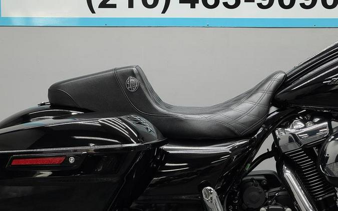 2017 Harley-Davidson® FLTRXS - Road Glide® Special