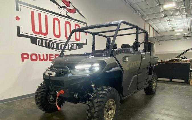 2026 Can-Am SSV DEF MAX XMR 65 HD11 GN 26 X mr with Half Doors