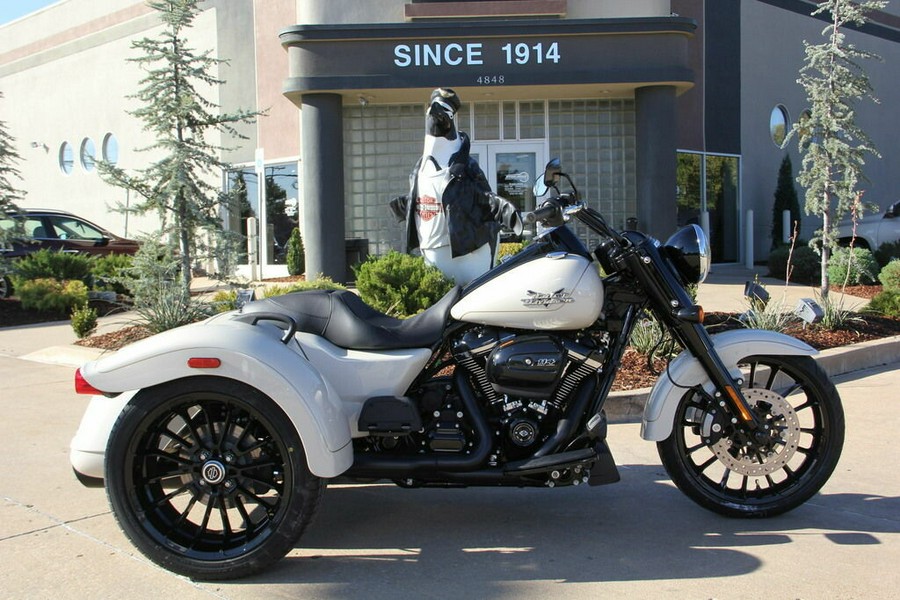 2023 Harley-Davidson Freewheeler