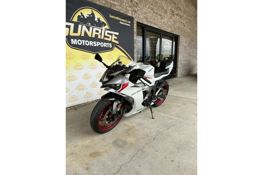 2025 Kawasaki Ninja® ZX™-6R