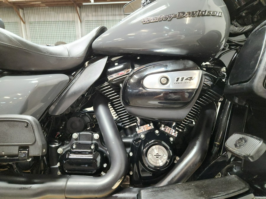 2022 Harley-Davidson® Ultra Limited - FP8743