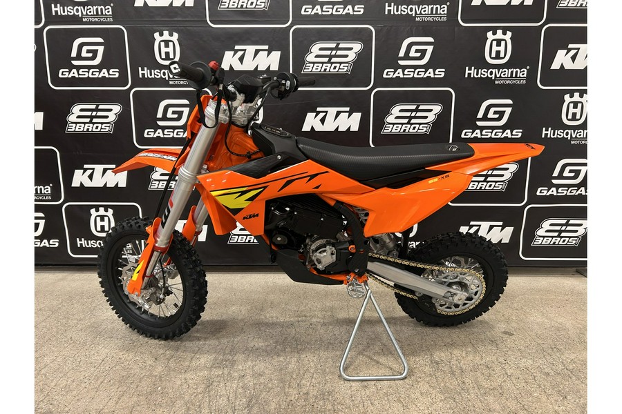 2027 SX-E 5 - KTM