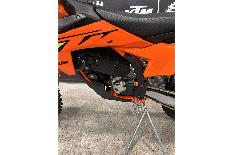 2027 SX-E 5 - KTM