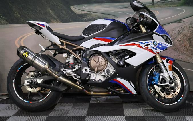 2022 BMW S 1000 RR Light White / Racing Blue / Racing Red