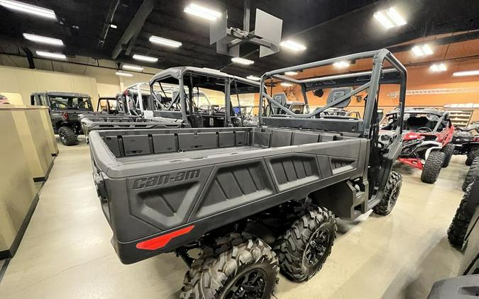 2024 Can-Am™ Defender 6X6 DPS HD10