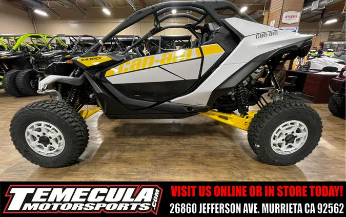 2024 Can-Am™ Maverick R Base