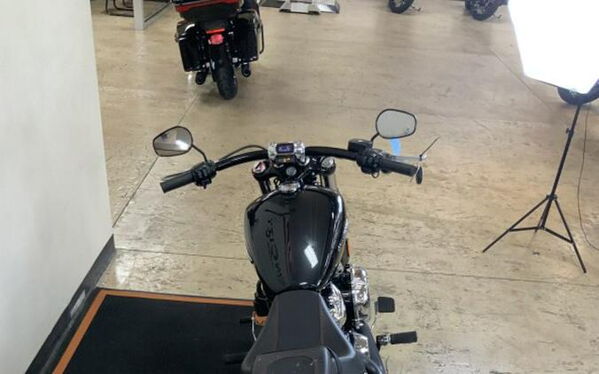 2018 Harley-Davidson Breakout Black Tempest