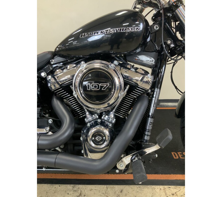 2018 Harley-Davidson Breakout Black Tempest