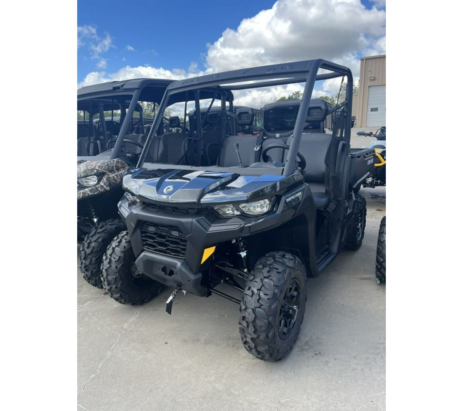 2025 Can-Am™ Defender DPS HD9