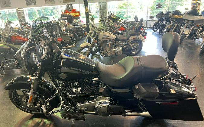 2022 Harley-Davidson Street Glide Special Vivid Black FLHXS