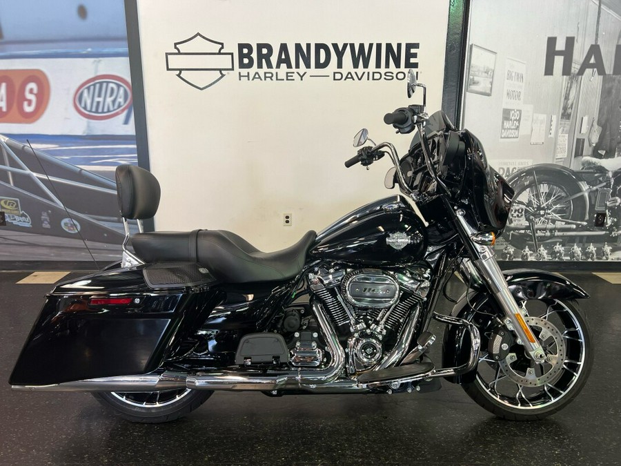 2022 Harley-Davidson Street Glide Special Vivid Black FLHXS