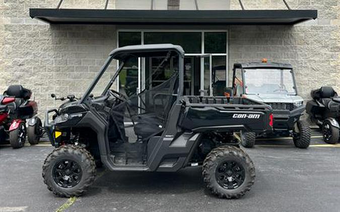 2024 Can-Am Defender XT HD10