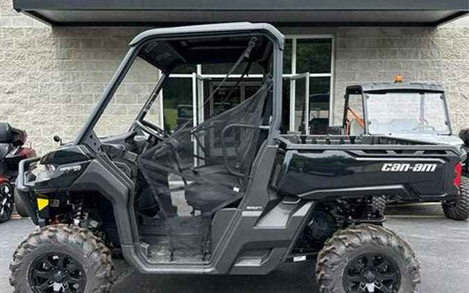 2024 Can-Am Defender XT HD10