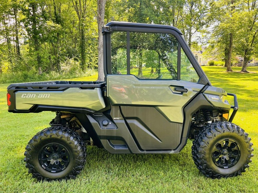 2023 Can-Am® Defender Limited HD10