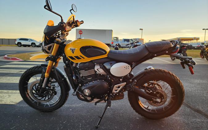 2026 Triumph Scrambler 400 XC