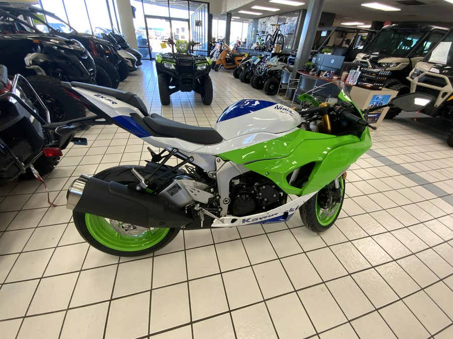 2024 Kawasaki Ninja® ZX™-6R 40th Anniversary Edition ABS