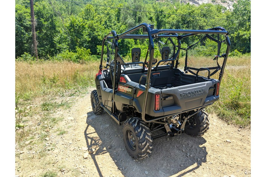 2025 Honda Pioneer 700-4