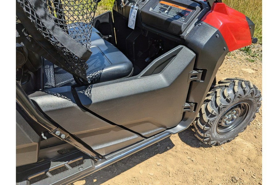 2025 Honda Pioneer 700-4