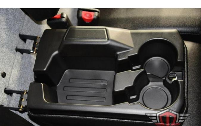 2026 Can-Am Defender MAX DPS CAB HD10