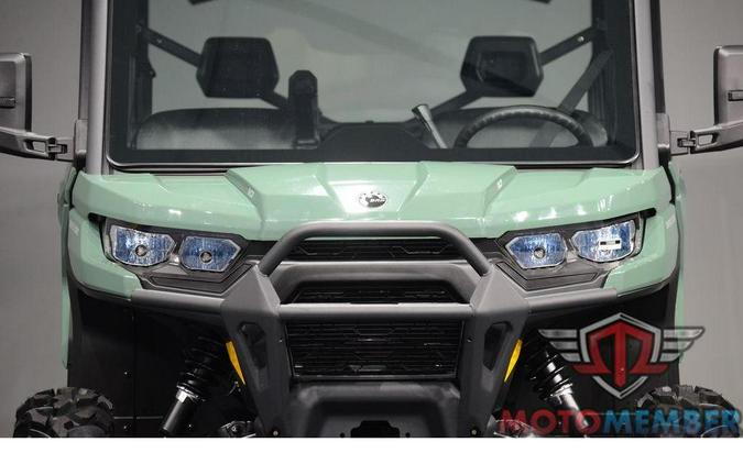 2026 Can-Am Defender MAX DPS CAB HD10