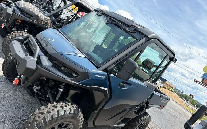 2026 Can-Am Defender XT CAB HD11