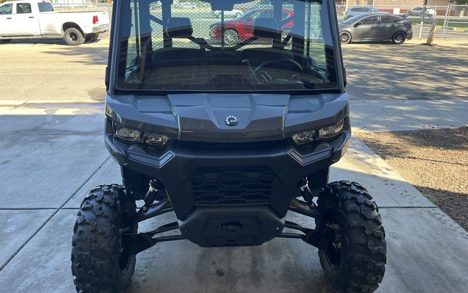 2027 CAN-AM SSV DEFXU DPSCAB 67 HD9 GY 27 DPS_CAB
