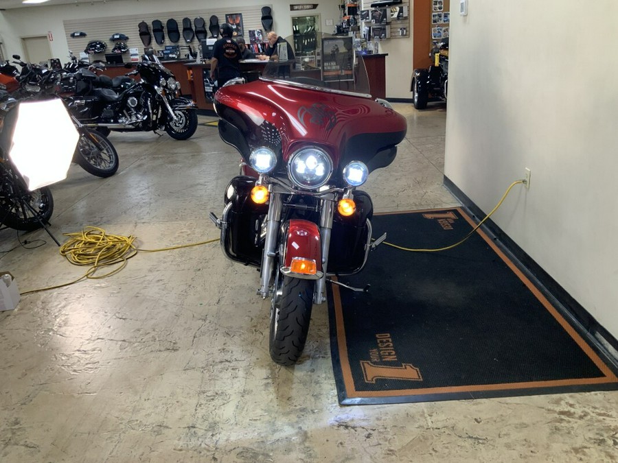 2012 Harley-Davidson Electra Glide Ultra Limited Two-Tone Ember Red Sunglo/M