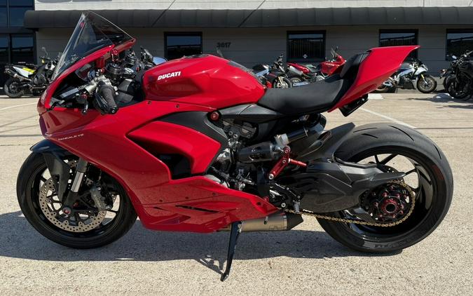 2023 Ducati Panigale V2