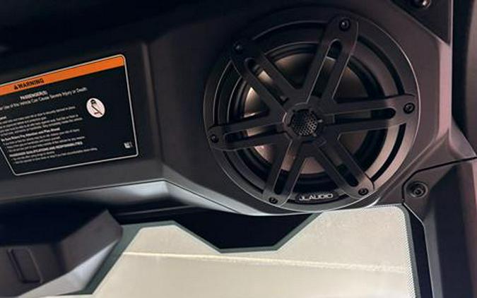 2026 Can-Am Defender Limited HD11