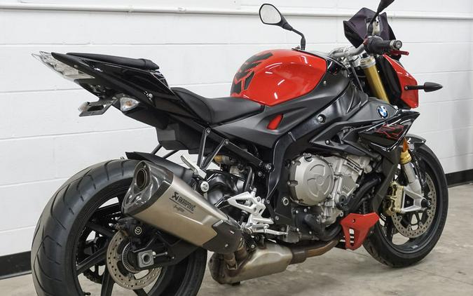 2018 BMW S 1000 R Racing Red / Black Storm Metallic