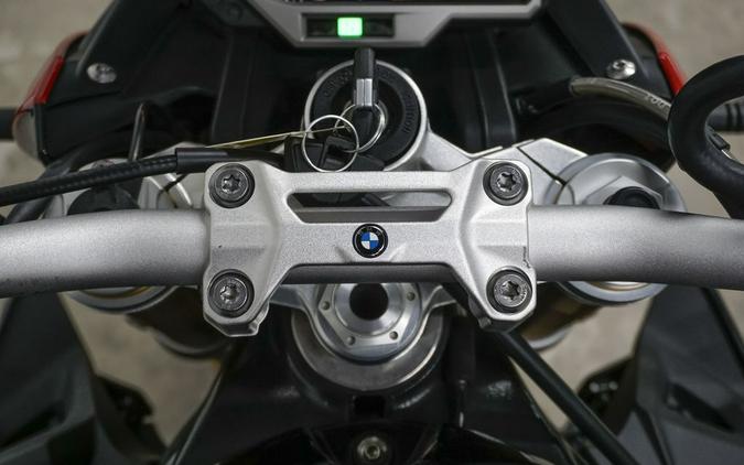 2018 BMW S 1000 R Racing Red / Black Storm Metallic