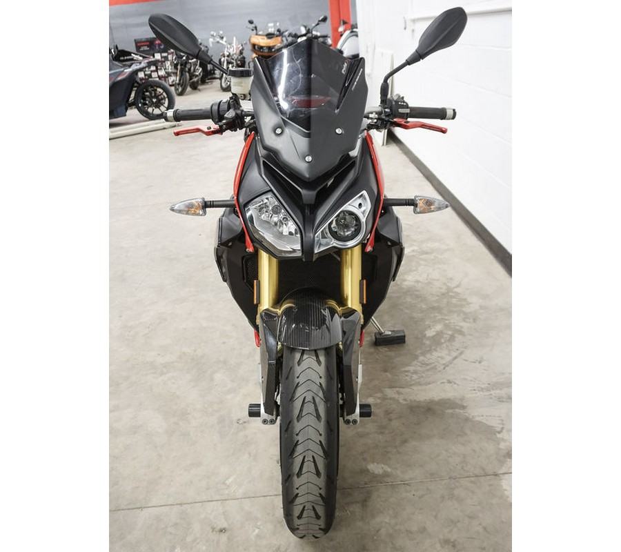 2018 BMW S 1000 R Racing Red / Black Storm Metallic