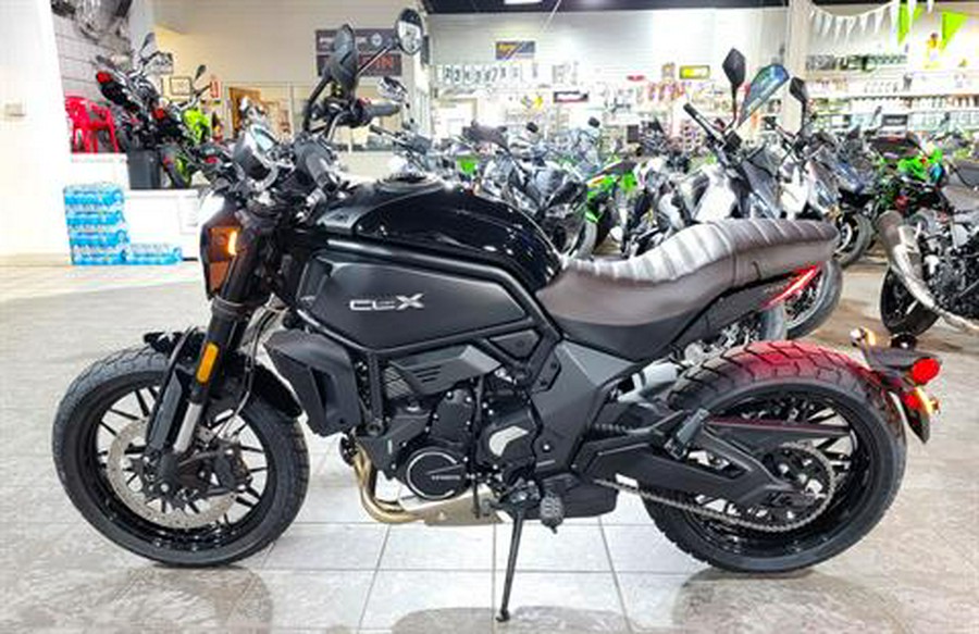 2023 CFMOTO 700CL-X